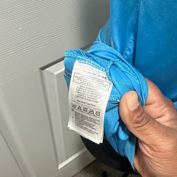 💙Women’s Adidas Top💙 - Picture 7 of 7